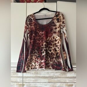 🐆 Cache Red Brown Leopard Print Long Sleeve Scoop Neck Top – Size XL